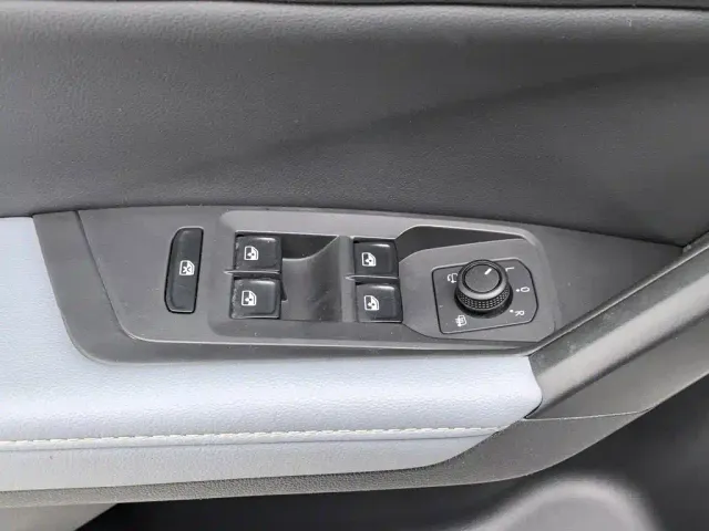 Volkswagen Lavida — Фото автомобиля 9