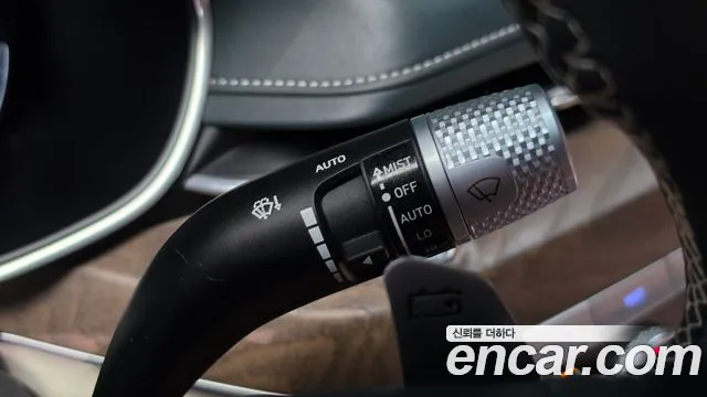 Genesis G80 Electrified G80 (RG3) — Фото автомобиля 26
