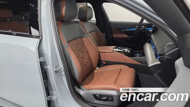 BMW 5 Series — Фото автомобиля 12