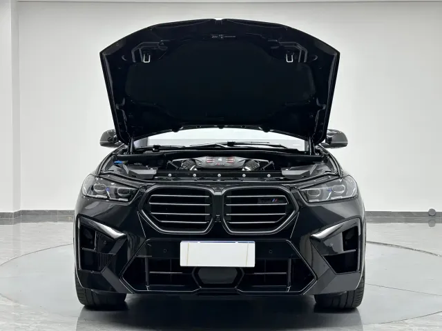 BMW X5 M — Фото автомобиля 28