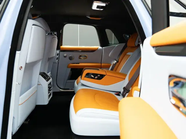 Rolls-Royce Ghost — Фото автомобиля 15