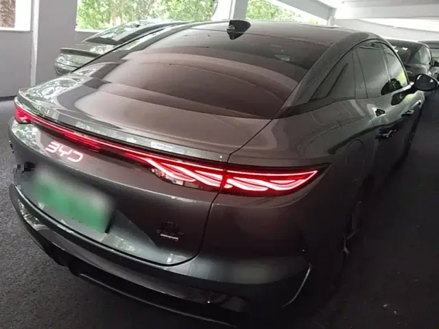 BYD Han L — Фото автомобиля 6