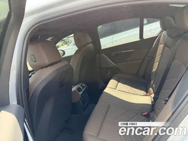 BMW 5 Series G60 — Фото автомобиля 10