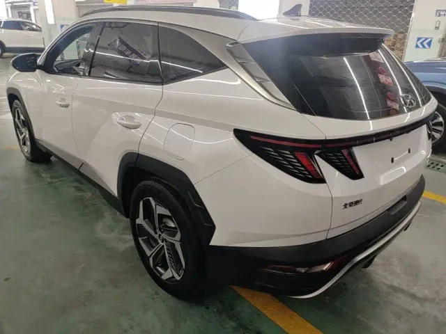 Hyundai Tucson — Фото автомобиля 4