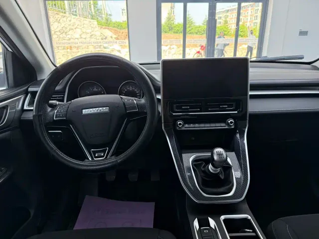 Haval M6 — Фото автомобиля 13
