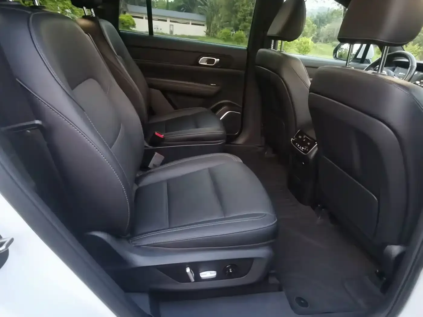 Li Auto Li ONE 2021 Extended Range 6-Seater — Фото автомобиля 14