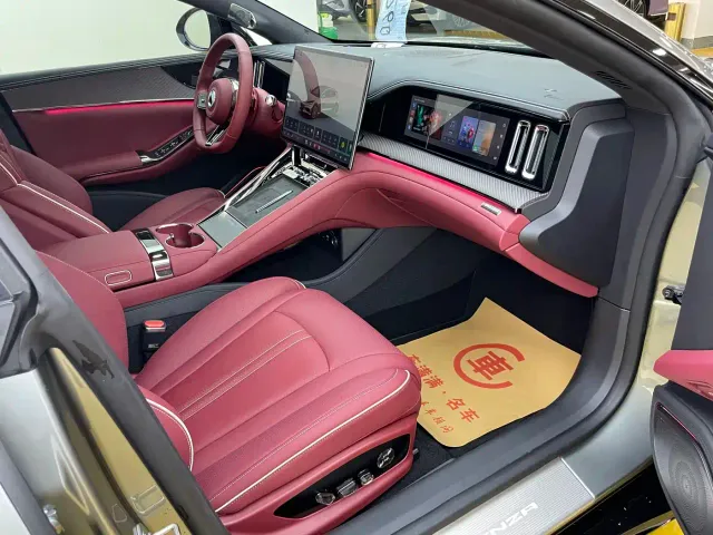 Denza Z9GT — Фото автомобиля 5