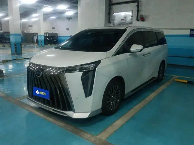 Фотография автомобиля — GAC Trumpchi M8