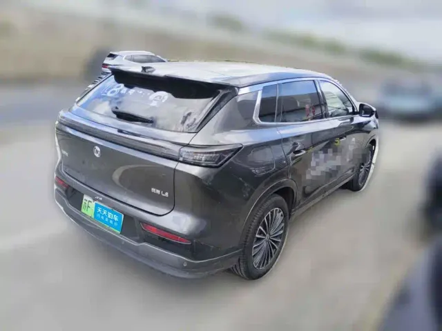 Dongfeng Aeolus L8 — Фото автомобиля 5