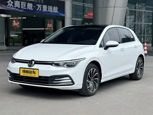 Фотография автомобиля — Volkswagen Golf