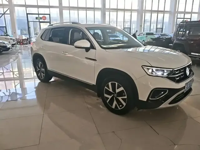 Volkswagen Tayron — Фото автомобиля 2