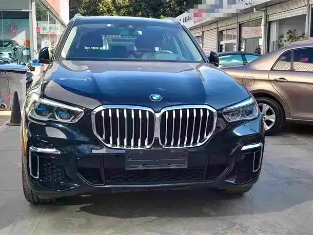 Фотография автомобиля — BMW X5