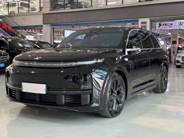 Li Auto L7 — Фото автомобиля 3