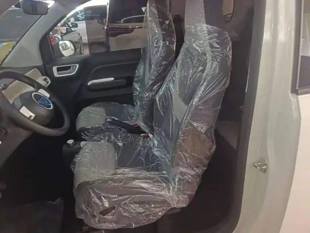 Wuling Hongguang Mini EV — Фото автомобиля 16