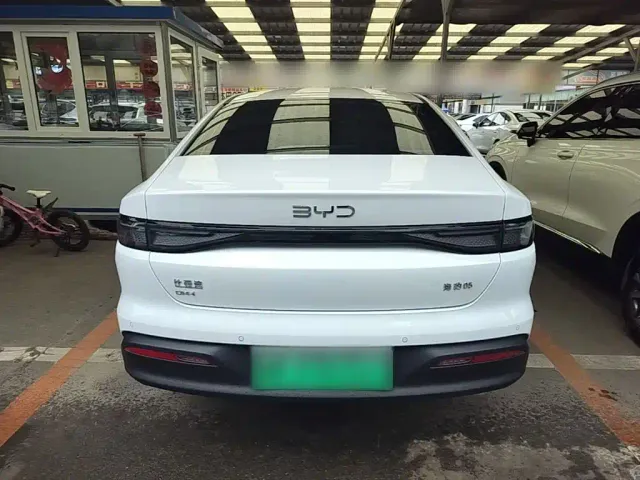 BYD Seal 05 DM-i — Фото автомобиля 5