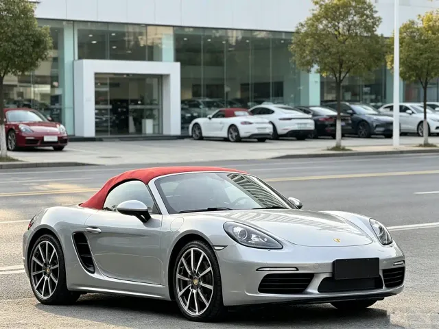 Porsche 718 — Фото автомобиля 2