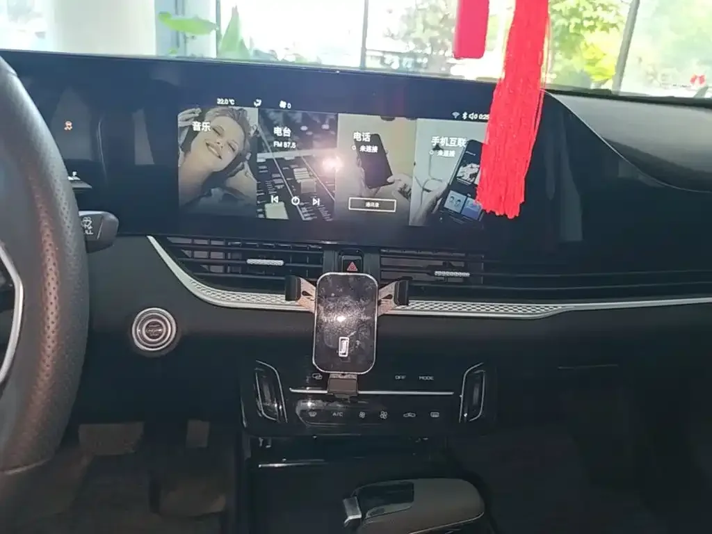 Besturn Besturn B70 2022 3rd Gen 1.5T Auto Joy Edition — Фото автомобиля 12