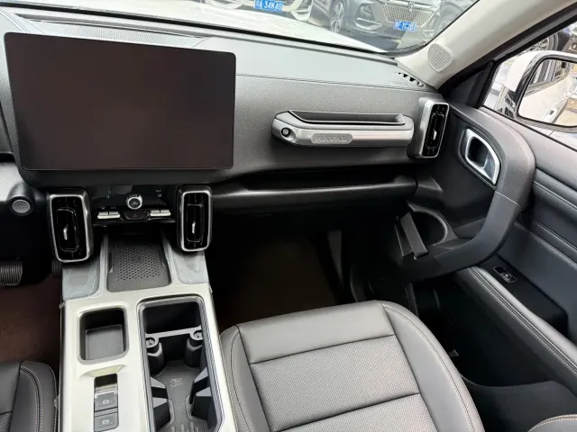 Haval Big Dog — Фото автомобиля 6