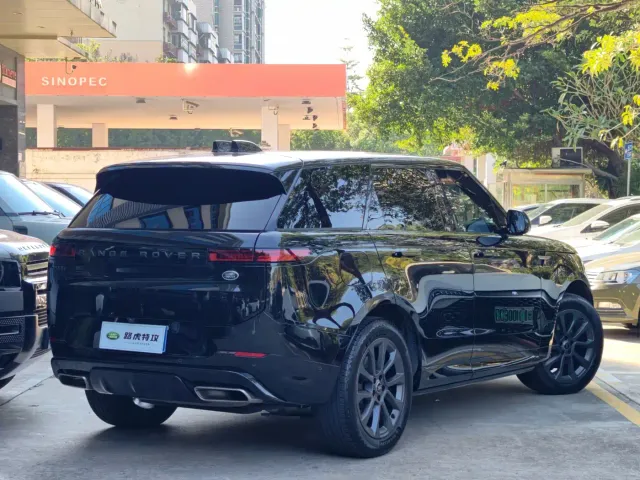 Land Rover Range Rover Sport — Фото автомобиля 12