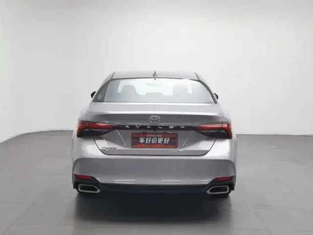 Toyota Avalon — Фото автомобиля 4