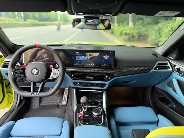 BMW M4 — Фото автомобиля 8