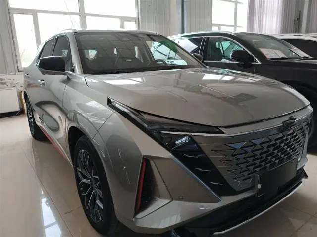 Changan Z6 — Фото автомобиля 3
