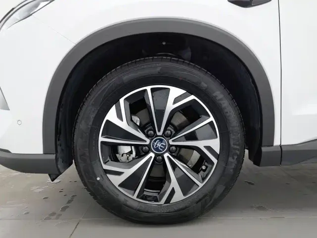 BYD Song Pro — Фото автомобиля 17