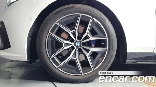 BMW 5 Series G60 — Фото автомобиля 5