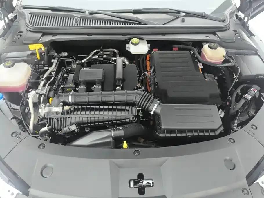 BYD Qin L 2024 DM-i 80KM Leading Edition — Фото автомобиля 10