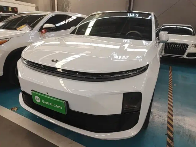 Фотография автомобиля — Li Auto L6