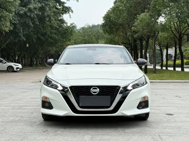 Nissan Teana — Фото автомобиля 2