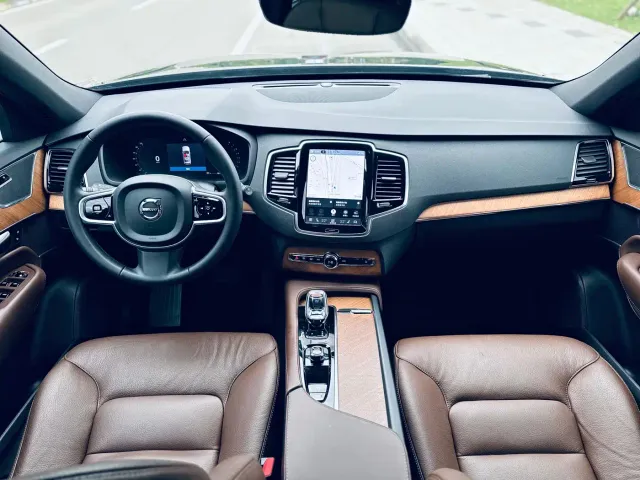 Volvo XC90 — Фото автомобиля 3