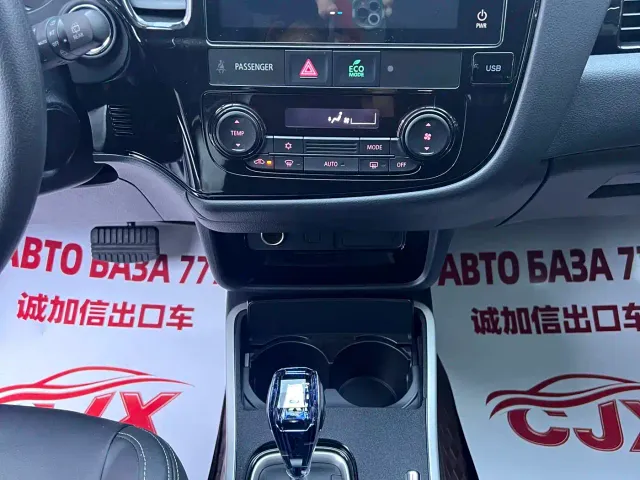 Mitsubishi Outlander — Фото автомобиля 15