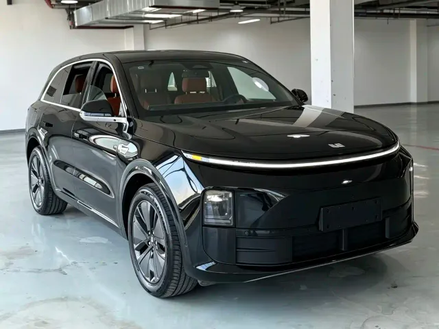Li Auto L6 — Фото автомобиля 3