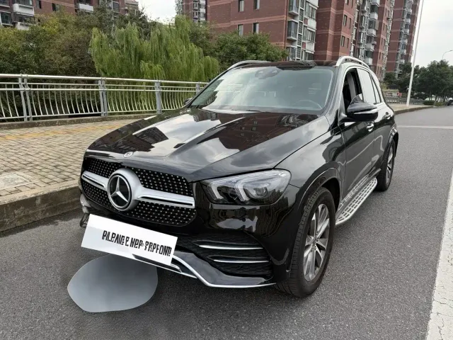 Mercedes-Benz GLE-Class — Фото автомобиля 2
