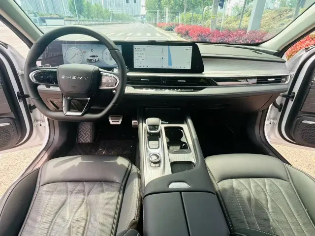 Chery Arrizo 8 — Фото автомобиля 6