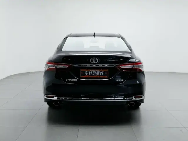 Toyota Camry — Фото автомобиля 4