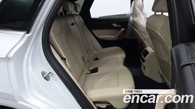 Audi Q5 45 TFSI quattro Premium — Фото автомобиля 10