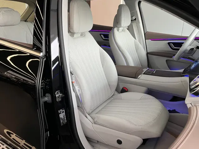 Mercedes-Benz EQS SUV — Фото автомобиля 17