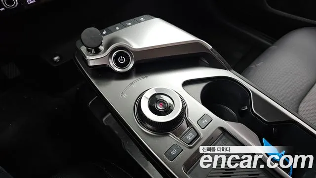 Kia EV6 — Фото автомобиля 8