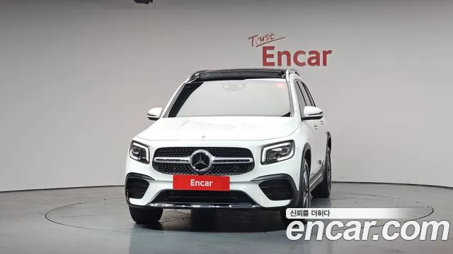 Mercedes-Benz GLB-Class — Фото автомобиля 3