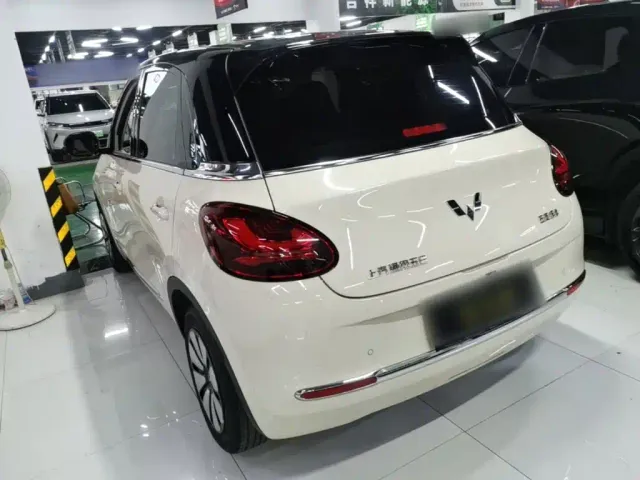 Wuling Bingo — Фото автомобиля 4