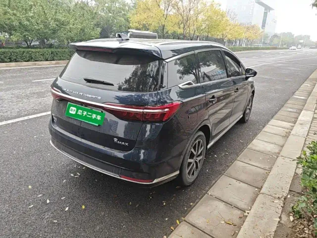 BYD Song MAX — Фото автомобиля 6
