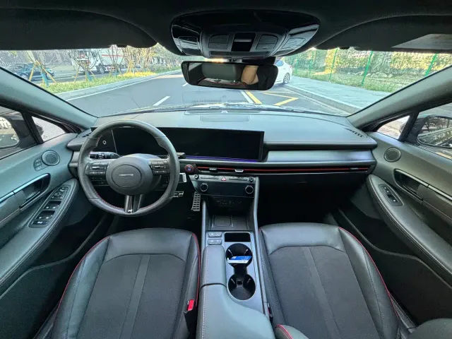 Hyundai Sonata — Фото автомобиля 17