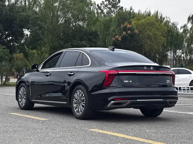 Hongqi H5 — Фото автомобиля 4