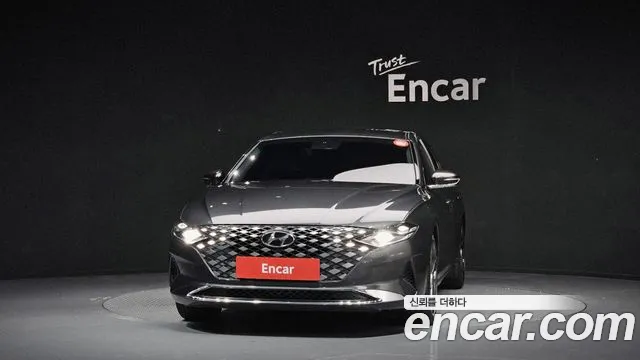 Hyundai Grandeur New — Фото автомобиля 3