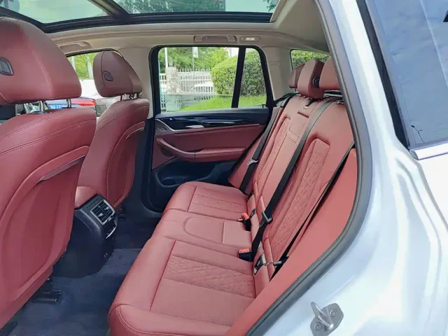 BMW X3 — Фото автомобиля 8