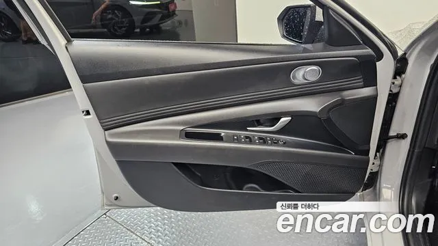 Hyundai AVANTE Новый Avante (CN7) — Фото автомобиля 24