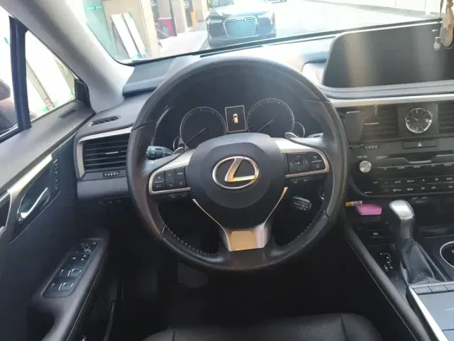 Lexus RX — Фото автомобиля 11