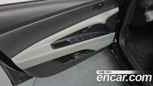 Hyundai Avante — Фото автомобиля 14